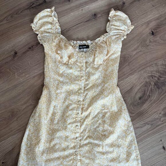 Sundae Muse Yasmin Dress in Yellow Floral Print (worn once) - Picture 3 of 5